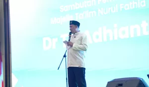 Tri Adhianto dan istri Kompak Satukan Ribuan Ibu di Festival Majelis Taklim Kota Bekasi
