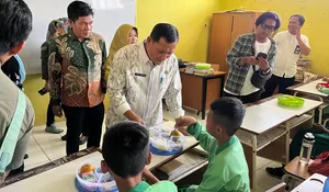 Program Makan Bergizi Gratis Dimulai, Cek Syarat dan Cara Daftarnya sebagai Mirtra!