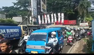 Kemacetan Mengular di Tol BORR Arah Sentul Imbas Rakornas Kepala Daerah di SICC