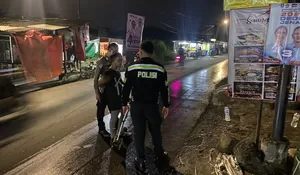 Diduga Sopir Mabuk, Angkot Tabrak Motor di Jalan Pemuda Caringin Bogor, 4 Orang Terluka