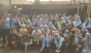 Pelaku UMKM di Sukadamai Ngadu Terbelit Pinjol dan Bank Emok, Dedie A Rachim Janjikan Bantuan Pembiayaan Lewat Koperasi