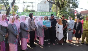 Peringati HKN ke-60, Pj Wali Kota Sukabumi Kompak Pakai Baju Adat Selaras dengan Gerak Bersama Sehat Bersama