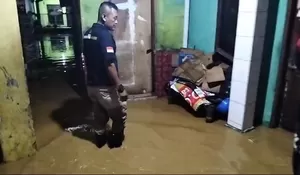 Hujan Deras 3 Jam, 30 Rumah di Simpenan Kota Sukabumi Terendam Banjir