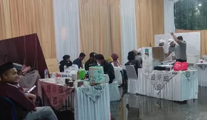 Atang Trisnanto Menang Telak di TPS Sendiri, Raih 196 Suara