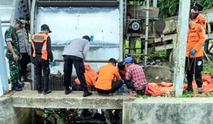 Warga Cibadak Digegerkan Penemuan Mayat Pria Tersangkut di Bendungan PLTA Ubrug Sukabumi