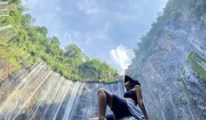 Wisata Alam Air Terjun Tumpak Sewu Lumajang, Surga Tersembunyi di Jawa Timur
