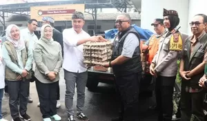 Bupati Sukabumi Terima Bantuan Logistik untuk Korban Bencana dari Pj Gubernur Jawa Barat