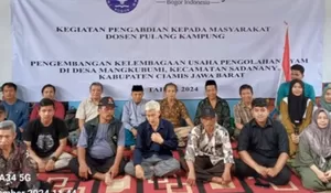 Jawab Tantangan UMK Jawa Barat, Dospulkam IPB University Perkuat Kelembagaan Usaha Olahan Ayam di Ciamis