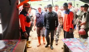 Tinjau Lokasi Bencana Sukabumi, Menteri LH Paparkan Pentingnya Teknologi Citra Satelit buat Antisipasi Bencana