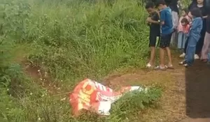 Geger Mayat Bayi Terbungkus Kain Dibuang di Belakang Gelanggang Olahraga Gunungputri