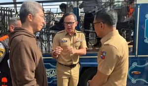 Wamendagri Bima Arya bareng Dedie A Rachim Pantau Operasional Bus Pengganti Biskita Transpakuan, Sampaikan Kabar Baik