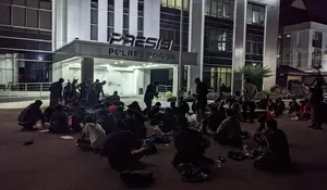 Bentrok di Bogor usai Laga Persita vs PSIS Semarang, Ratusan Suporter Diangkut Polisi