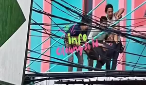 Diduga Tersengat Listrik, Pria di Cileungsi Bogor Tak Sadarkan Diri di Atas Kanopi Ruko