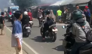 Gas Bocor, Warung di Jalan Pelabuhan Sukabumi Kebakaran Hebat, Pengendara Penasaran Bikin Macet