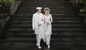 Bvlgari Resort Bali Jadi Saksi Pernikahan Angga Yunanda dan Shenina Cinnamon, Hanya Ada Satu di Dunia!   