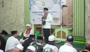 Pj Bupati Bogor Ajak Warga Cileungi Tahajud, Zikir dan Subuh Keliling