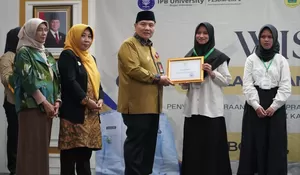 Wisuda Sekolah Pranikah, Pj Bupati Bogor Minta Manfaatkan Teknologi dan Berbagi Pengetahuan