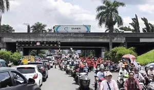 Usai Dilantik Jadi Bupati Bogor, Ribuan Relawan Sambut Rudy Susmanto di Gerbang Tol Citeureup