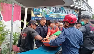 Korban Terperosok ke Sungai Ciliwung Bogor Masih Jalani Perawatan di IGD