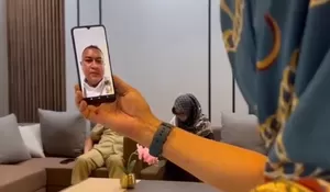 Usai Viral Gegara Konten Nasi Berkat, Kades Gunung Menyan Datangi DPMD, Dapat Arahan dari Bupati Bogor Lewat Video Call