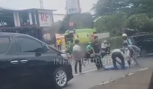 Viral Seorang Perempuan Sengaja Tabrakan Diri ke Mobil di Cibubur