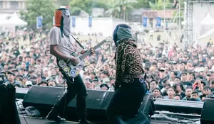 Sempat Dicekal karena Lagu ‘Bayar, Bayar, Bayar’, Sukatani Band Siap Panaskan Panggung Lagi!