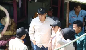 Ketua DPRD Bogor Tinjau Jembatan Putus Akibat Banjir di Puncak, Minta Segera Dibangun Jembatan Darurat