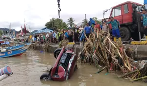 Ditinggal Mancing, Banjir Bandang Seret Minibus Warga Bandung ke Laut Palabuhanratu