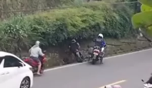 Penjelasan Polisi Soal Insiden Patwal dan Pemotor di Puncak Bogor, Katanya Nggak Ditendang