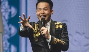 Ernest Prakasa Ikut Tolak RUU TNI, Ungkap Pengalaman Kelamnya