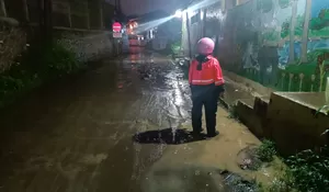 7 Rumah dan PAUD Terendam Banjir Lintasan Setinggi 50 Cm di Cibuluh Bogor