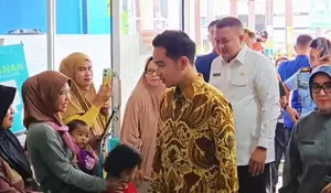 Bupati Rudy Susmanto Dampingi Wapres Gibran Cek Kesehatan Gratis di Puskesmas Cibinong
