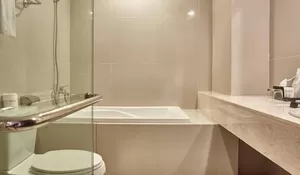 Rekomendasi Hotel di Tangerang dengan Bathub untuk Staycation saat Momen Lebaran Idul Fitri