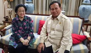 1,5 Jam Bertemu Megawati, Apa yang Dibicarakan Prabowo di Teuku Umar?