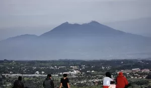 Aktivitas Gunung Gede Pangrango dan Gunung Salak Meningkat, BBTN Gunung Gede Memperpanjang Penutupan Jalur Pendakian Hingga 13 April 2025