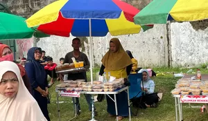 Kedatangan Mahkota Binokasih ke Bogor, Pemkab Sediakan Ribuan Porsi Jajanan Gratis, Pedagang Semringah