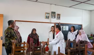 Ortu Keluhkan Kondisi Kelas Bahayakan Siswa, DPRD Kota Bogor Ontrog SDN Bantarjati 9