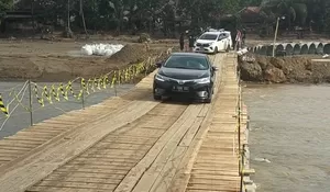 Jembatan Darurat Bojongkopo Sukabumi Diganti Beton, Akses Kendaraan Dialihkan Sementara