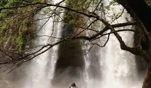 Keindahan Wisata Alam Curug Sodong di Geopark Ciletuh Sukabumi