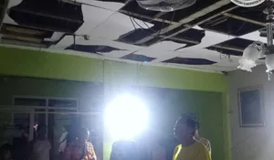Musala di Nanggewer Tersambar Petir, Lima Jemaah Tertimpa Reruntuhan Atap saat Salat Maghrib