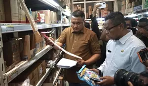 Bupati Rudy Susmanto Minta Indomart dan Alfamart Tarik Peredaran Makanan Mengandung Unsur Babi