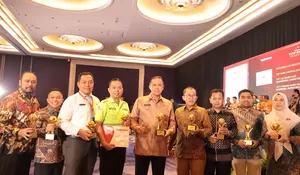 Tiga BUMD Kota Bekasi Diganjar Penghargaan Top BUMD Awards 2025