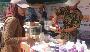 Genjot Daya Jual UMKM di Depok, Camat Limo Gelar Pasar Murah dan Lomba Tradisional