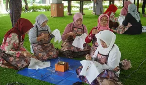 Hari Kartini di Royal Safari Garden, Pemberdayaan Ekonomi Perempuan Lewat Budaya Membatik