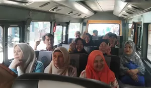 Sopir Angkot di Sukabumi Gelar Aksi Mogok, Dishub Kerahkan Armada Bus
