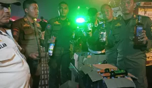Ada yang Jualan Miras di Area Stadion Pakansari Pakai Mobil Box, Satpol PP Lakukan Penyitaan