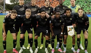 Jay Idzes dan Misi Bertahan Venezia di Serie A: Dua Laga Terakhir Penentu di Ambang Degradasi