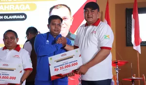 Bupati Rudy Susmanto Serahkan Bonus untuk Atlet Berprestasi, Jumlahnya Nyaris Rp5 miliar