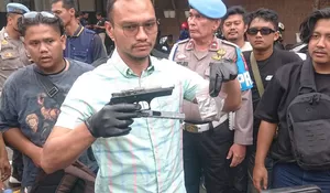Polisi Gelar Razia Premanisme di Kota Depok, Dua Debt Collector Bersenpi Diamankan