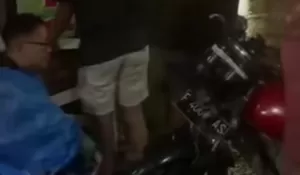 Kecelakaan di Jalan Raya Narogong, Pengendara Motor Tbrak Juru Parkir, Tiga Orang Luka-luka